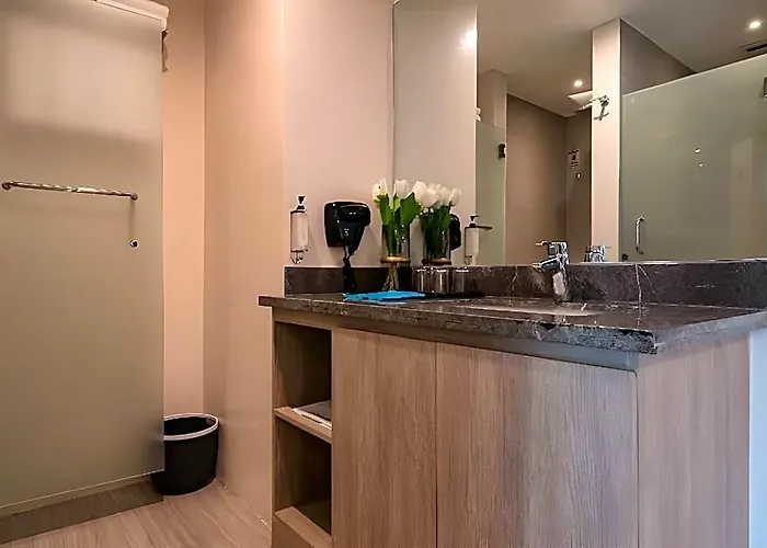 Bayfront Capitol Site Hotel Cebu